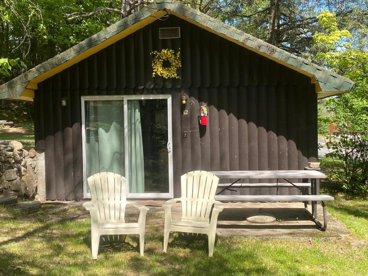 Amber Lantern Two-Bedroom Cottage Lake George Esterno foto
